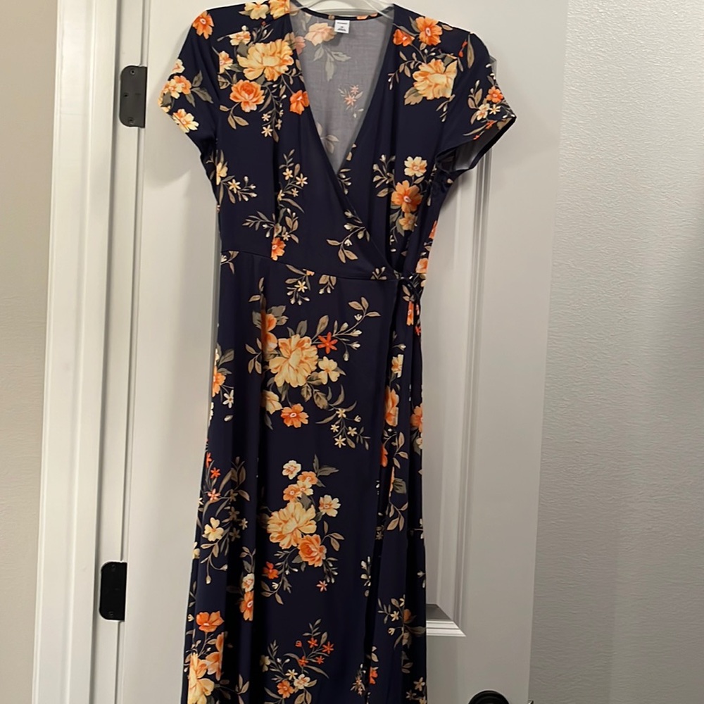 MIDI true wrap dress